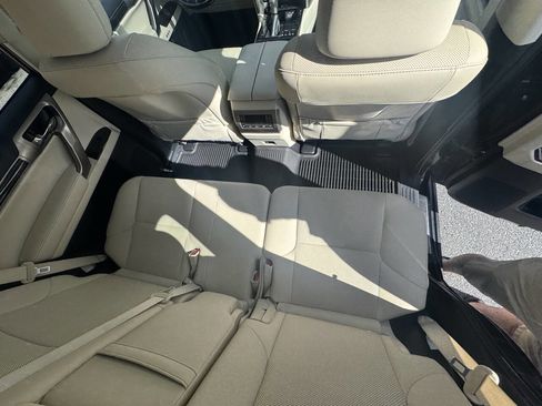 Used 2020 Lexus GX 460 Premium w/ Premium Package AWD/4WD image 18