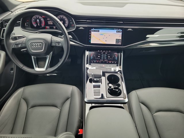 Used 2020 Audi Q8 Premium Plus w/ Premium Plus Package AWD/4WD image 2