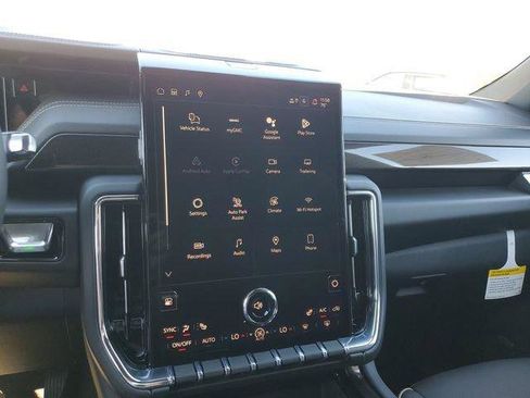 New 2026 GMC Yukon XL Elevation RWD image 13