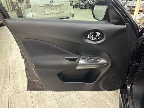 Used 2014 Nissan Juke S image 14