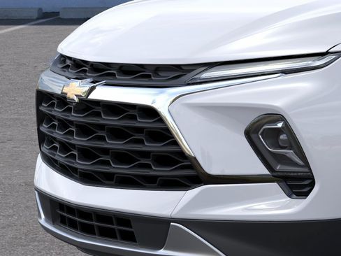 New 2026 Chevrolet Blazer LT w/ LPO, Floor Liner Package FWD image 39