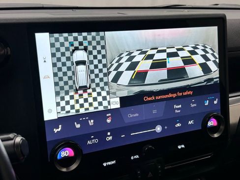 Used 2024 Lexus GX 550 w/ Accessory Package (Z1) image 21