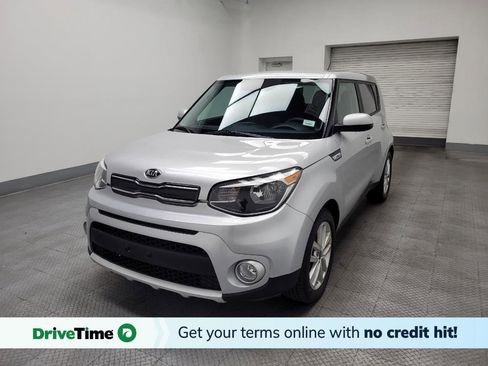 Used 2018 Kia Soul + image 1