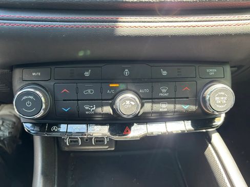 Used 2023 Dodge Durango GT AWD/4WD image 24