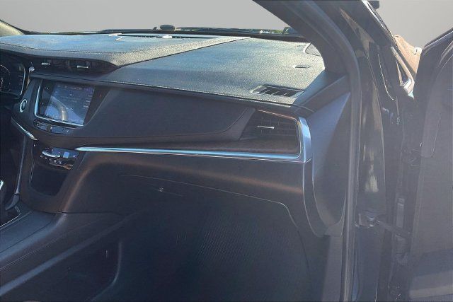 Used 2020 Cadillac XT5 Premium Luxury AWD/4WD image 15