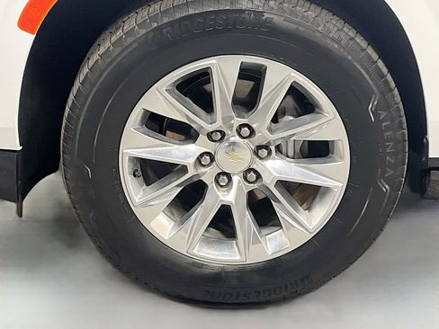 Used 2023 Chevrolet Tahoe Premier AWD/4WD image 34