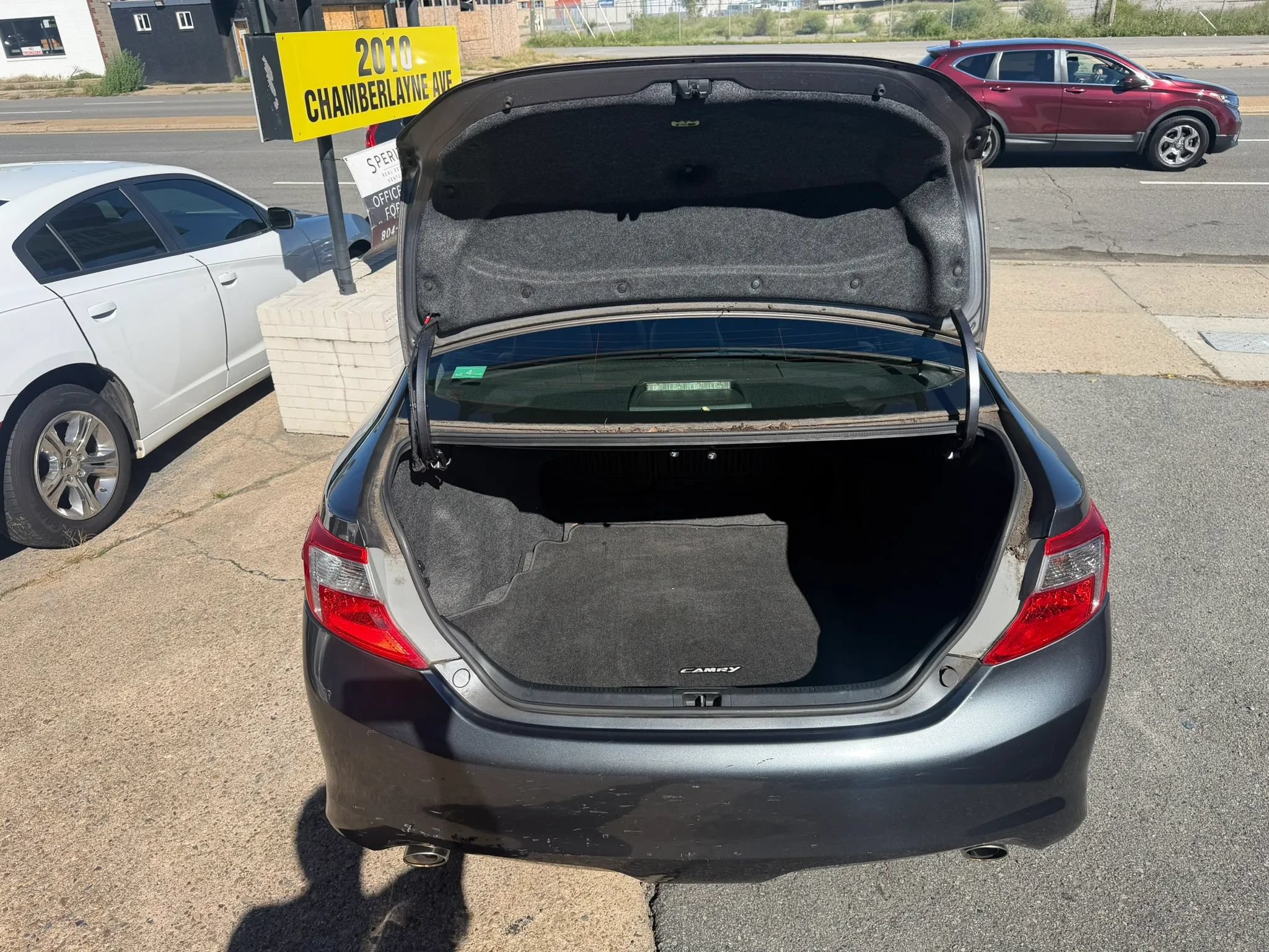 Used 2012 Toyota Camry SE FWD image 29