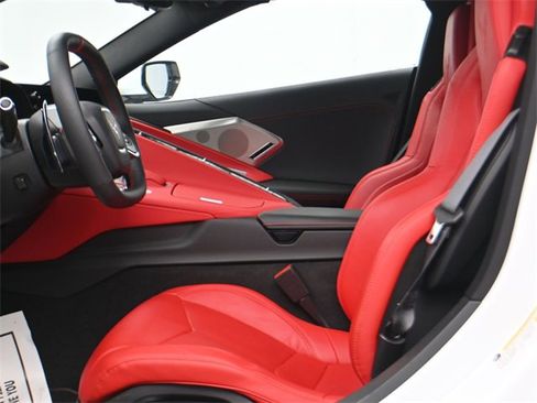 Used 2024 Chevrolet Corvette Stingray Preferred Cpe w/ Z51 Performance Package image 9