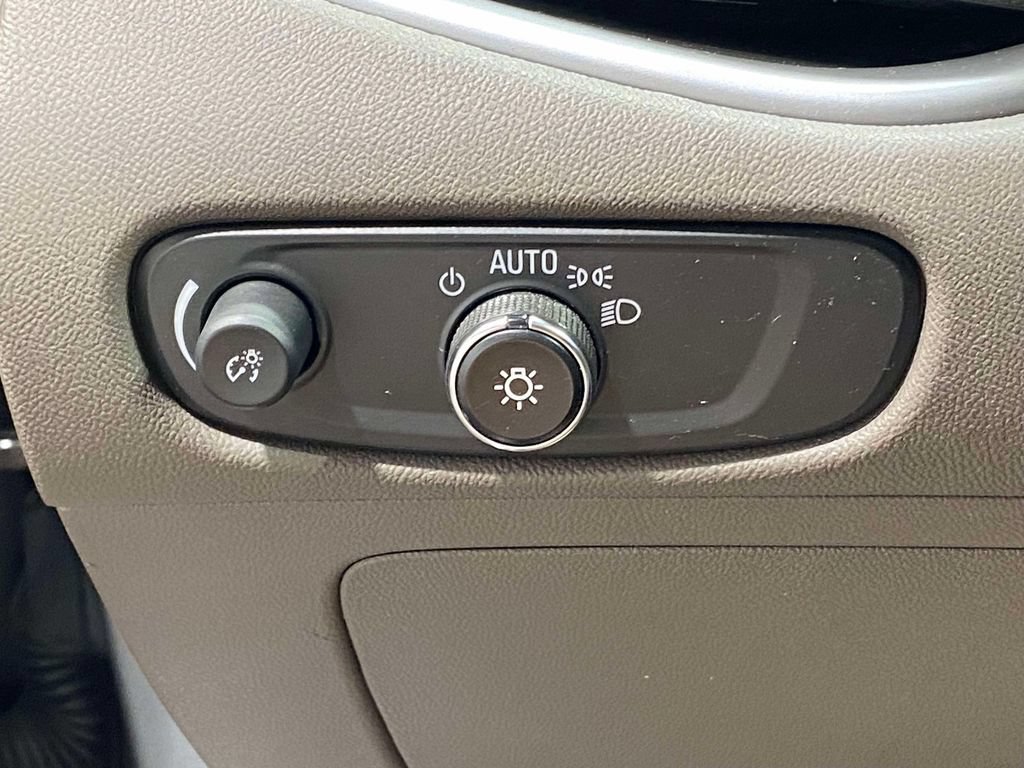 Used 2023 Chevrolet Malibu LS FWD image 21