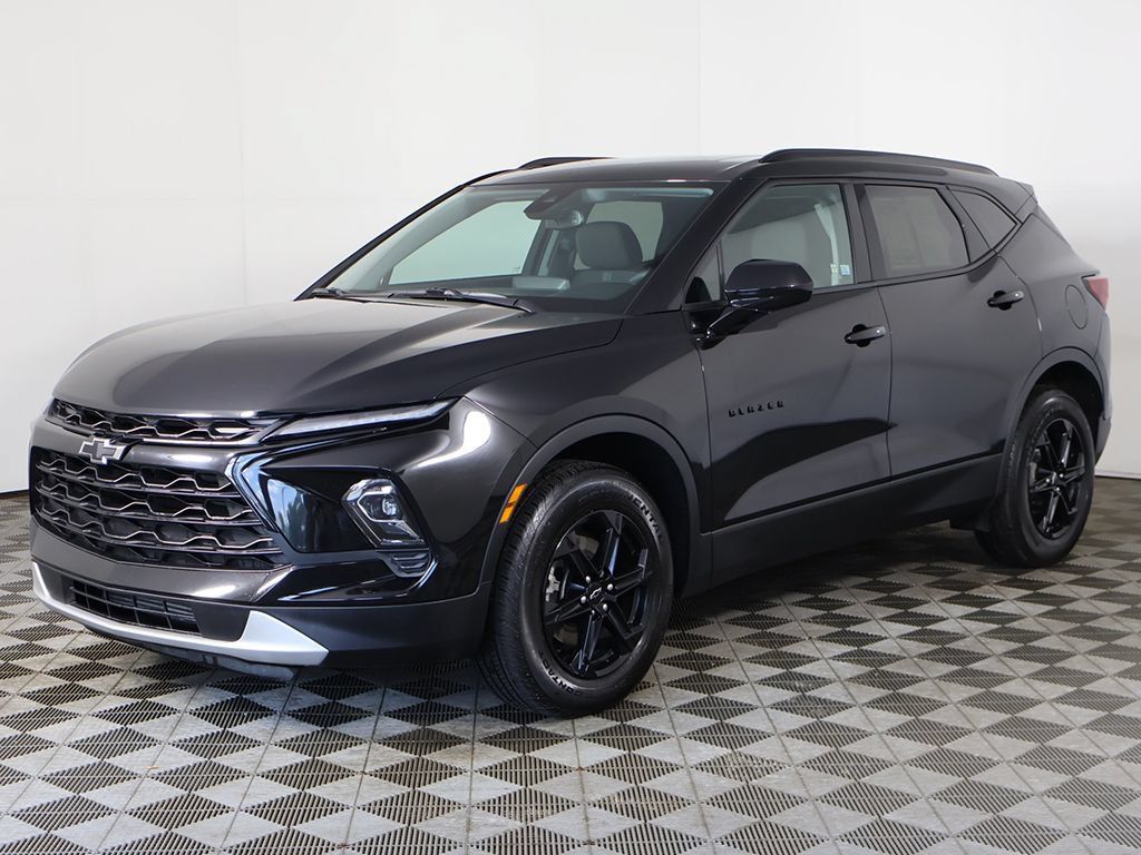 Used 2023 Chevrolet Blazer LT w/ Convenience Package FWD image 8