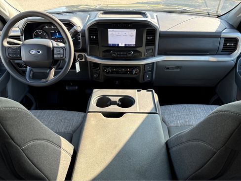 Used 2023 Ford F150 XLT image 4