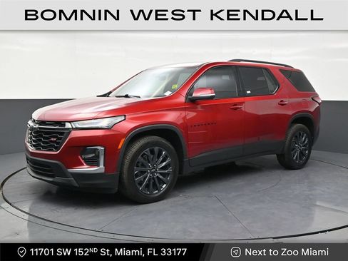 Used 2022 Chevrolet Traverse RS image 1