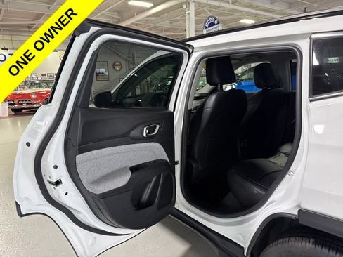 Used 2022 Jeep Compass Latitude AWD/4WD image 25