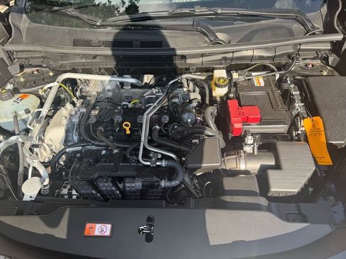 New 2025 Mitsubishi Outlander SE image 10