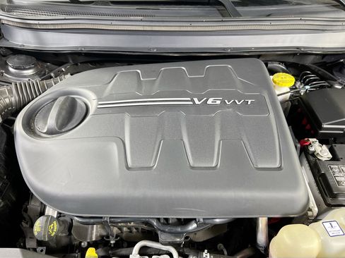 Used 2022 Jeep Cherokee Limited image 29