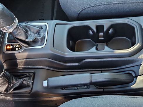 New 2026 Jeep Wrangler Unlimited Rubicon AWD/4WD image 25
