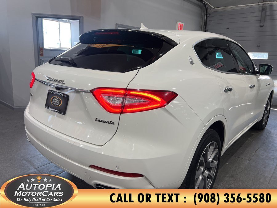Used 2020 Maserati Levante S AWD/4WD image 44