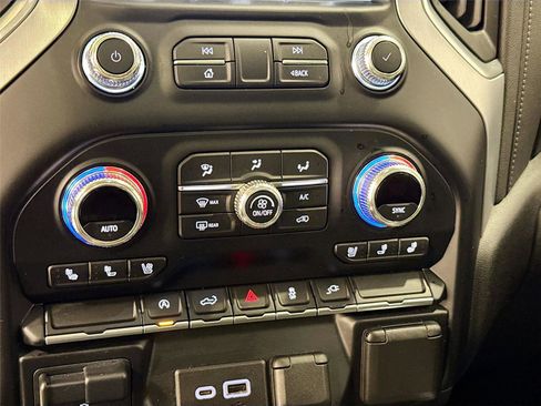 Used 2021 GMC Sierra 1500 SLT w/ SLT Premium Package image 15