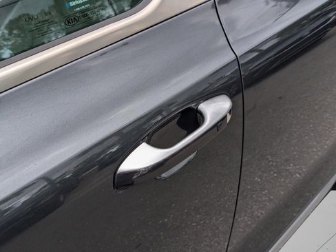 Used 2020 Kia Telluride S image 31