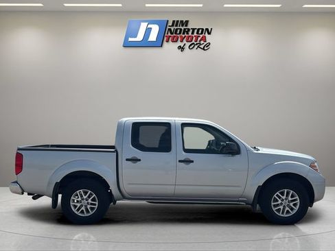 Used 2019 Nissan Frontier SV AWD/4WD image 4