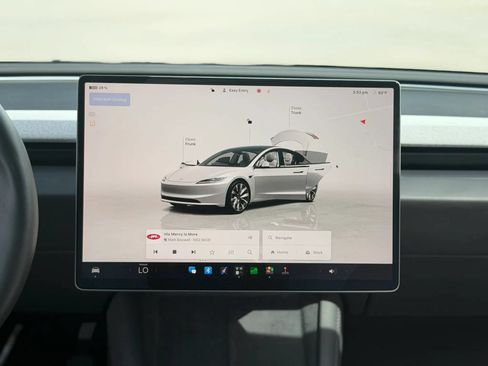 Used 2024 Tesla Model 3 Standard Range RWD image 27