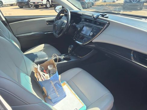 Used 2016 Toyota Avalon Touring FWD image 10