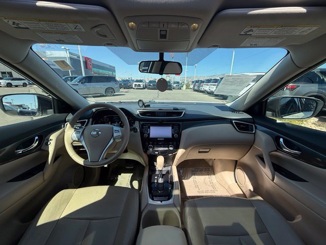 Used 2015 Nissan Rogue SL w/ SL Premium Package AWD/4WD image 2