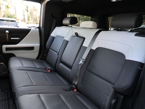 Used 2024 GMC Hummer EV 3X w/ Omega Edition image 31