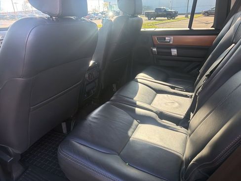 Used 2016 Land Rover LR4 HSE LUX image 20