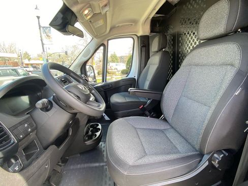 Used 2025 RAM ProMaster 2500 w/ U-Haul Equipment Group image 18