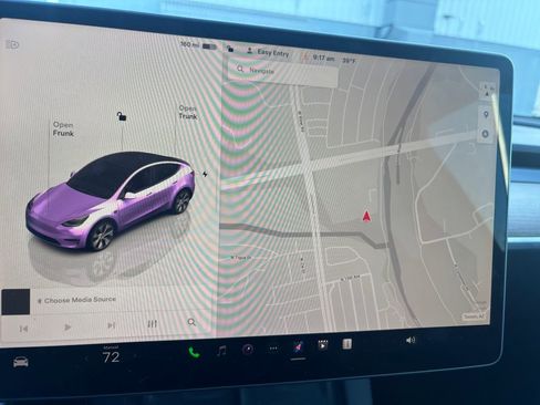 Used 2023 Tesla Model Y Long Range image 7