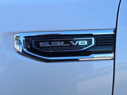 Used 2024 GMC Sierra 1500 SLT w/ SLT Premium Plus Package image 9