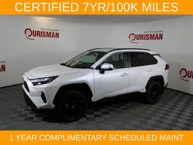 Used 2024 Toyota RAV4 SE AWD/4WD image 3
