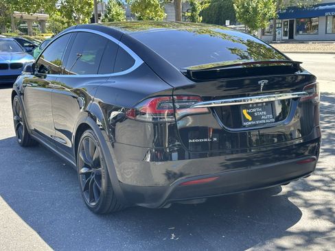 Used 2018 Tesla Model X 75D AWD/4WD image 10