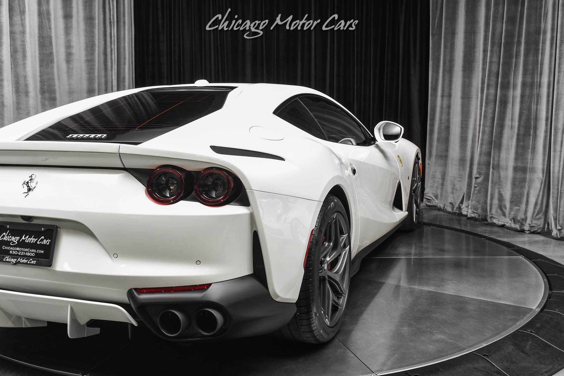 Used 2020 Ferrari 812 Superfast RWD image 40