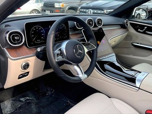 Used 2025 Mercedes-Benz C 300 4MATIC Sedan image 14