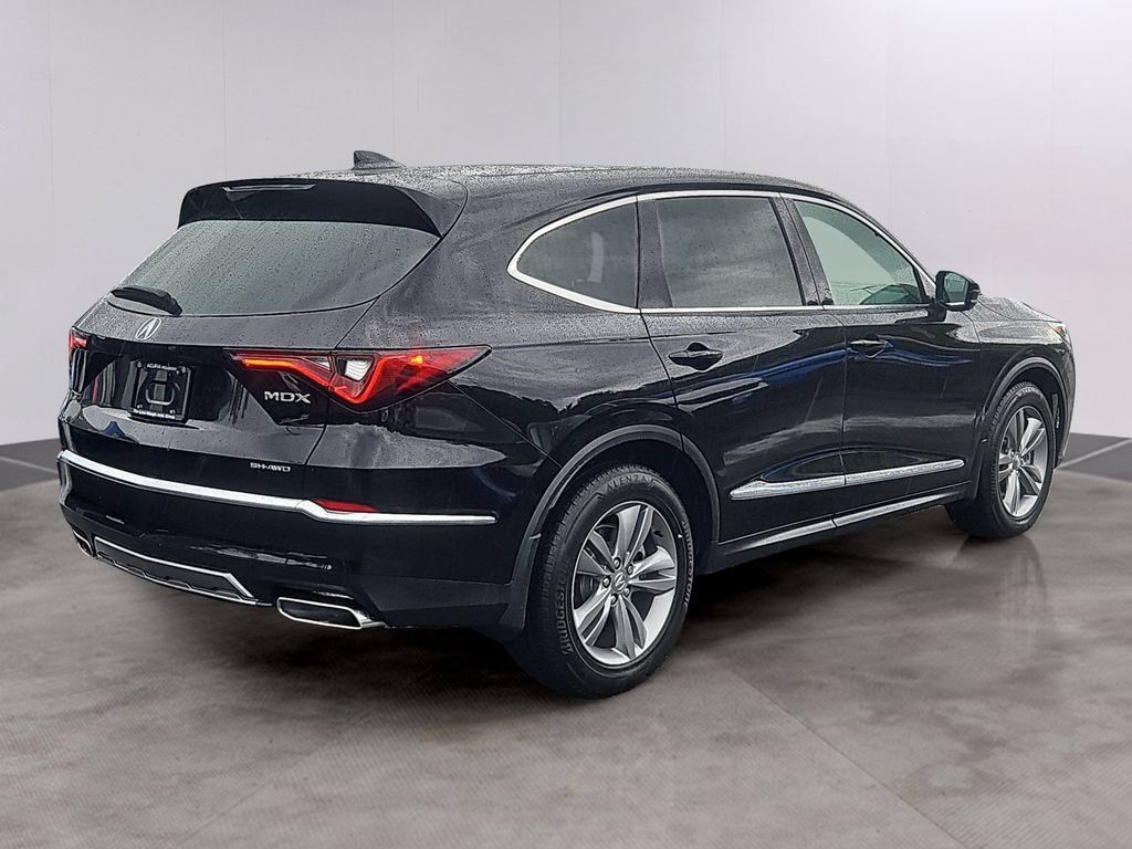 Used 2025 Acura MDX SH-AWD image 4