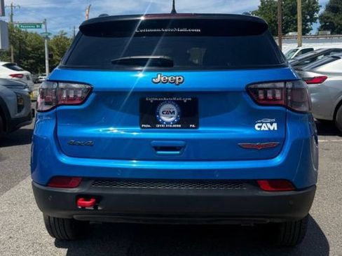 Used 2025 Jeep Compass Trailhawk AWD/4WD image 4