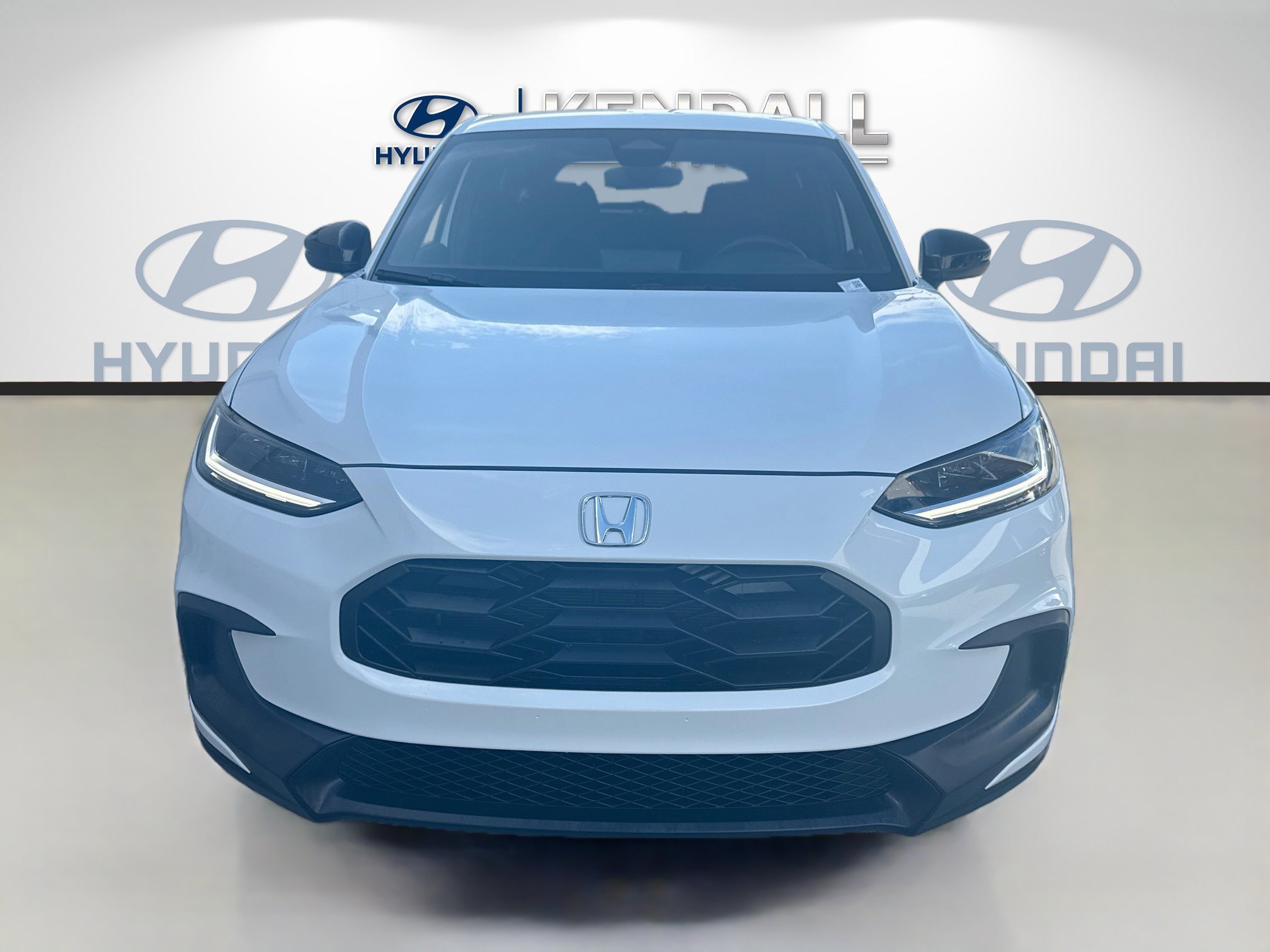Used 2024 Honda HR-V Sport image 2