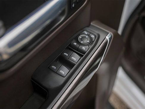 Used 2021 Chevrolet Silverado 1500 LTZ image 26