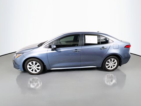 Used 2025 Toyota Corolla LE image 9