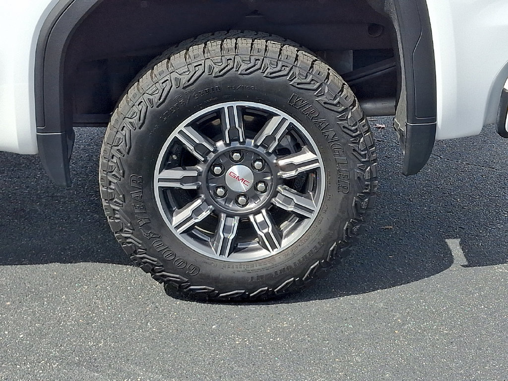 Used 2025 GMC Sierra 1500 AT4 AWD/4WD image 8
