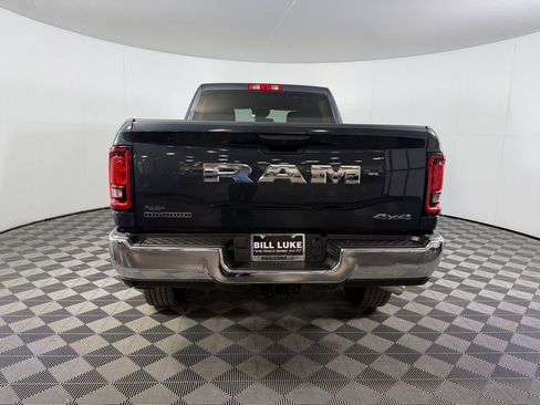 Used 2026 RAM 2500 Big Horn AWD/4WD image 8