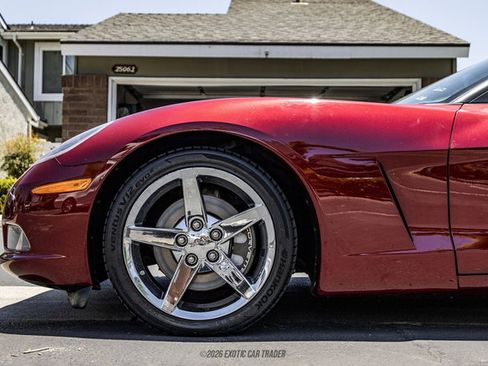 Used 2006 Chevrolet Corvette Convertible w/ Preferred Equipment Group RWD image 2