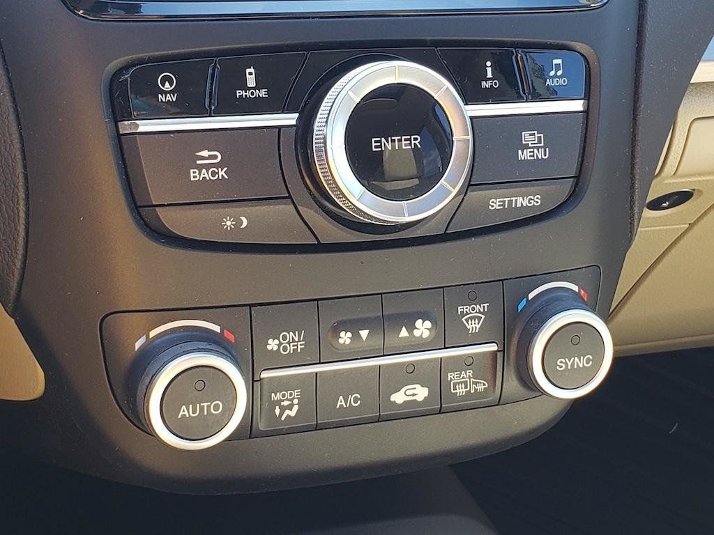Used 2018 Acura RDX w/ Technology Package AWD/4WD image 27