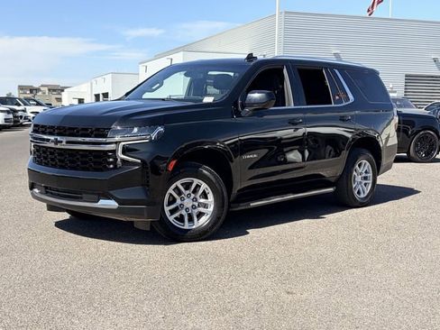 Used 2021 Chevrolet Tahoe LS RWD image 2
