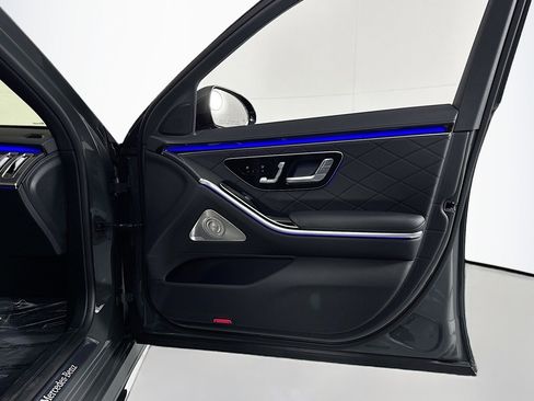 New 2026 Mercedes-Benz S 580 4MATIC Sedan image 23