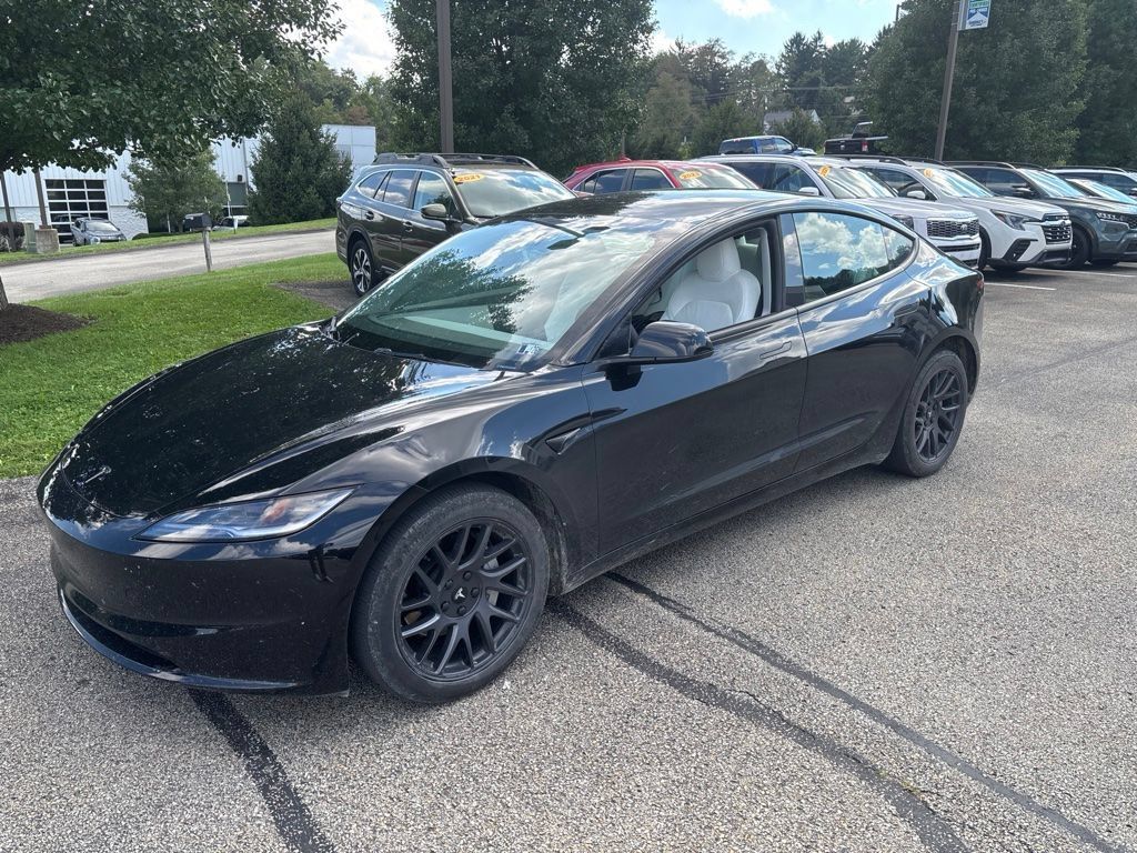 Used 2024 Tesla Model 3 Standard Range RWD image 3