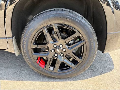 Used 2018 Chevrolet Traverse Premier w/ Redline Edition FWD image 31