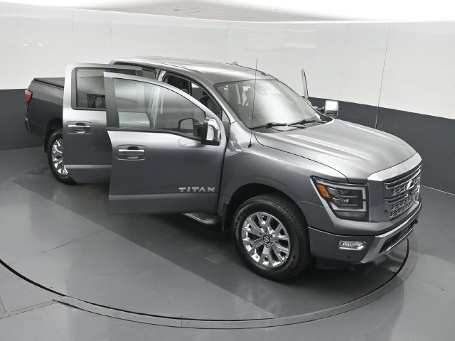 Used 2021 Nissan Titan SL w/ Moonroof Package AWD/4WD image 62